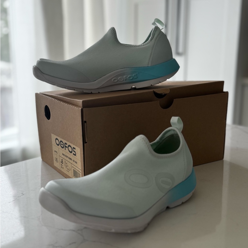 WOMEN'S OOMG SPORT LOW SHOE - AQUA FADE - size 6